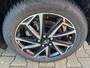Toyota Yaris 1.5 Hybrid Dynamic Automaat / Trekhaak / Stoelverw. / Apple - Android Navi / LM / 4 seiz. banden / Hoge instap en zit