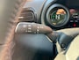 Toyota Yaris 1.5 Hybrid Dynamic Automaat / Trekhaak / Stoelverw. / Apple - Android Navi / LM / 4 seiz. banden / Hoge instap en zit