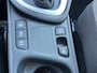 Toyota Yaris 1.5 Hybrid Dynamic Automaat / Trekhaak / Stoelverw. / Apple - Android Navi / LM / 4 seiz. banden / Hoge instap en zit
