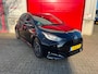 Toyota Yaris 1.5 Hybrid Dynamic Automaat / Trekhaak / Stoelverw. / Apple - Android Navi / LM / 4 seiz. banden / Hoge instap en zit