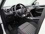 MG MG ZS Standard Range 51 kWh Comfort Climate Control / ECC | Cruise control Standaard | Navigatie | Stoelverwarming | LED koplampen | Park Distance Control achter | Achteruitrijcamera | Dakrailing |