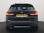 BMW X1 xDrive25e XLine PHEV 221pk Dealer O.H. | Trekhaak Afn. | Panodak | Adaptive Cruise | Camera | Lederen Sportstoelen & Stuur Verwarmd | Keyless | Apple Carplay | Hifi Audio | Navigatie | DAB | 18"L.M | Plug In Hybrid