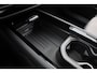 Volkswagen ID.7 Tourer Pro S Limited Edition 86 kWh 286PK / 210kW, LED Matrix IQ.Light, warmtepomp, panoramadak, 360° rondomzicht camera, voorstoelen verwarm- en ventileerbaar met massagefunctie, Apple Carplay & Android Auto, head-up display, Keyless Entry & Go, dodehoekdetectie (Side Assist), verwarmbare achterbank, adaptive cruise control met Stop & Go, dynamische grootlichtassistent (Dynamic Light Assist), verwarmbare voorruit, 20'' LMV 'Trondheim'