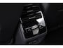 Volkswagen ID.7 Tourer Pro S Limited Edition 86 kWh 286PK / 210kW, LED Matrix IQ.Light, warmtepomp, panoramadak, 360° rondomzicht camera, voorstoelen verwarm- en ventileerbaar met massagefunctie, Apple Carplay & Android Auto, head-up display, Keyless Entry & Go, dodehoekdetectie (Side Assist), verwarmbare achterbank, adaptive cruise control met Stop & Go, dynamische grootlichtassistent (Dynamic Light Assist), verwarmbare voorruit, 20'' LMV 'Trondheim'