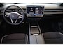 Volkswagen ID.7 Tourer Pro S Limited Edition 86 kWh 286PK / 210kW, LED Matrix IQ.Light, warmtepomp, panoramadak, 360° rondomzicht camera, voorstoelen verwarm- en ventileerbaar met massagefunctie, Apple Carplay & Android Auto, head-up display, Keyless Entry & Go, dodehoekdetectie (Side Assist), verwarmbare achterbank, adaptive cruise control met Stop & Go, dynamische grootlichtassistent (Dynamic Light Assist), verwarmbare voorruit, 20'' LMV 'Trondheim'