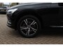 Volvo XC60 2.0 T8 Twin Engine AWD Inscription / NL Auto! / Full option! / Trekhaak / Panoramadak / 360Camera / Head-up / Luxe Leder / Keyless / 20'' / Bowrs&Wilkens / Stuur+Stoelverwarming / Stoelventilatie / Dodehoek / DAB / ACC