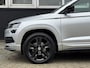 Skoda Karoq 1.5TSI Sportline Aut./Elek thaak/Panodak/Verw stoel+voorruit/Vir