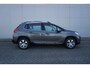 Peugeot 2008 1.2 VTi Allure Climate / Navi / Cruise / Parkeers. / Elektr. ramen / Lm velgen / NAP