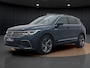 Volkswagen Tiguan 1.4 TSI eHybrid R-Line | Pano dak | Keyless | Elek Achterklep | ACC | Camera | Navigatie |