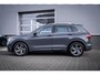 Volkswagen Tiguan 1.5 TSI R-Line Business+ | Cruise control adaptief met Stop&Go | Elektrisch glazen panorama-dak | Lichtmetalen velgen 19"