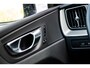 Volvo XC60 Plug-in Hybrid T6 AWD Plus Dark | Long Range | Google Maps navigatie | Panoramadak | Adaptive cruise control | Stoel- en stuurverwarming | Standkachel | Dode hoek detectie BLIS | Apple Carplay / Android Auto | 20 inch velgen | Verwarmbare achterbank |