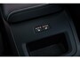 Volvo XC60 Plug-in Hybrid T6 AWD Plus Dark | Long Range | Google Maps navigatie | Panoramadak | Adaptive cruise control | Stoel- en stuurverwarming | Standkachel | Dode hoek detectie BLIS | Apple Carplay / Android Auto | 20 inch velgen | Verwarmbare achterbank |