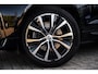 Volvo XC60 Plug-in Hybrid T6 AWD Plus Dark | Long Range | Google Maps navigatie | Panoramadak | Adaptive cruise control | Stoel- en stuurverwarming | Standkachel | Dode hoek detectie BLIS | Apple Carplay / Android Auto | 20 inch velgen | Verwarmbare achterbank |