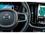 Volvo XC60 Plug-in Hybrid T6 AWD Plus Dark | Long Range | Google Maps navigatie | Panoramadak | Adaptive cruise control | Stoel- en stuurverwarming | Standkachel | Dode hoek detectie BLIS | Apple Carplay / Android Auto | 20 inch velgen | Verwarmbare achterbank |