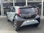 Toyota Aygo X 1.5 Hybrid Pulse Plus | Tarragon, Bi-Tone, Stoelverwarming, Climate control, Startknop, LED, 17 inch