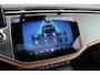 Mercedes-Benz E-klasse Estate 300 e AMG Line | Distronic | Trekhaak | Burmester | Stoelventilatie | Panoramadak | Digital Light | Surround Camera | Keyless Go | Zonnerollo's |