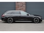 Mercedes-Benz E-klasse Estate 300 e AMG Line | Distronic | Trekhaak | Burmester | Stoelventilatie | Panoramadak | Digital Light | Surround Camera | Keyless Go | Zonnerollo's |