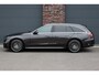 Mercedes-Benz E-klasse Estate 300 e AMG Line | Hyperscreen | Luchtvering | Distronic+ | Trekhaak | Burmester | HUD | Verwarmd Stuurwiel | Panoramadak | Digital Light | Achterbank Verwarmd |