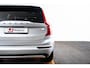 Volvo XC90 2.0 T8 Recharge AWD R-Design Panoramadak - Trekhaak - B&W - Luchtvering - Head up - achterbank verwarmd - Visual Park Assist - Parkeerverwarming met timer - Verwarmbaar stuurwiel -