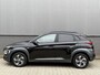 Hyundai Kona GDI 141pk HEV 2WD Fashion | Head-Up Display | All-Season Banden | Adaptive Cruise Control | Camera Achter | Navigatie | KRELL Premium Audiosysteem |