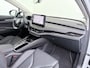 Skoda Enyaq iV 80 SOH 93% Warmtepomp Panoramadak Leder Adap.Cruise Lmv 21" Elek.Stoel+Memory+Verwarmd Camera Apple Carplay Android Auto Pdc Privacy Glas Matrix-Led DAB Stuur+Achterbankverwarming Draadloze telefoonlader Keyless Dodehoek detectie Dealeronderhouden Origineel Nederlandse Auto Nieuwprijs €59.055,-
