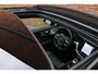 Volvo V60 T6 Plug-in hybrid AWD Plus Dark | Panoramadak | Harman Kardon geluidsysteem | Rondomzicht camera | Hemelbekleding donker | Nappa leder charcoal bekleding | Google services | Getinte ramen | Apple Carplay & Android Auto | Verwarmbare voor- en achterstoelen | Verwarmbaar stuurwiel | Elektrisch verstelbare stoelen met geheugenstanden |