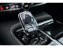 Volvo V60 T6 Plug-in hybrid AWD Plus Dark | Panoramadak | Harman Kardon geluidsysteem | Rondomzicht camera | Hemelbekleding donker | Nappa leder charcoal bekleding | Google services | Getinte ramen | Apple Carplay & Android Auto | Verwarmbare voor- en achterstoelen | Verwarmbaar stuurwiel | Elektrisch verstelbare stoelen met geheugenstanden |