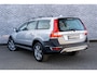 Volvo XC70 D4 FWD Inscription Edition | Unieke Auto - Dealer Onderhouden | Navigatie | Schuif-/Kanteldak | Lederen Bekleding | Elek. Stoelen | Memory | Park Assist | Adaptieve Cruise Control | Stoelverwarming | Elek. Achterklep | Volvo On Call | 18" LM