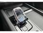 Volvo XC60 T6 Plug-in hybrid AWD Plus Black Edition | Luchtvering | Panoramisch dak met schuif-/kantel functie | Harman kardon geluidsinstallatie | Verwarmbaar stuurwiel | Stoelen achter verwarmbaar | 360 graden camera | Head-up Display | Getinte ramen achter | 21 inch Black ed. Velgen |