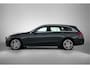 Mercedes-Benz C-klasse Estate 300 e AMG Line Trekhaak | Achteruitrijcamera | Digitale radio DAB+ | Sfeerverlichting | Inclusief 24 maanden MB Certified garantie voor Europa.