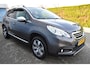 Peugeot 2008 1.2 Allure Aut. pano trh navi
