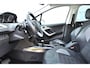 Peugeot 2008 1.2 Allure Aut. pano trh navi