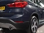 BMW X1 20i BUSINESS / HEADUP / LEDER / TREKHAAK / STOELVW / 17"