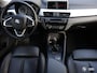BMW X1 20i BUSINESS / HEADUP / LEDER / TREKHAAK / STOELVW / 17"