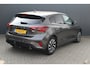 Ford Focus 1.0 EcoBoost Hybrid Titanium | Incl. 12 maanden garantie | Navigatie | Stoel/stuur verwarming | Cruise control | Voorruit verwarmd | Apple Carplay | DAB+ | Bluetooth | Lane assist | Trekhaak |