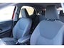 Toyota Yaris 1.5 Hybrid 115 First Edition Comfort Pack | Rijklaar | Blind Spot | Apple/Android | Sensoren v+a | Camera | Stoel-/Stuurverw. | LED | Keyless