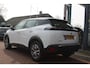 Peugeot 2008 1.2 PureTech *Active* | Trekhaak | Carplay | PDC | Cruise & Climate Control | Navigatie | Bluetooth | Orig. NL | Distributie vervangen ! |