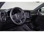 Volvo EC40 Single Motor Extended Range Ultra Black Ed. 82 kWh Intellisafe Assist & Surround - 360º Camera - Harman Kardon audio - Verwarmde voorstoelen & stuur - Parkeersensoren voor & achter - Elektr. bedienb. voorstoelen met geheugen links - Apple® CarPlay - Android Auto - Draadloze tel. lader - Warmtepomp - 20 inch LMV