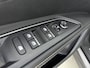 Peugeot 5008 SUV 1.2 130 pk Automaat GT | Lederbekleding | Massage /Elektrisch stoelen | Camera | Stoelverwarming | Schuif/kanteldak | Navigatie | Apple Carplay | Elektrische Achterklep