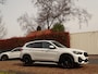 BMW X1 sDrive18i | Handbak | Uniek | PearlWeiss | Leer | Nav | All-black! | Privacy glass