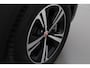 Jaguar E-Pace P300e AWD R-Dynamic SE | Trekhaak | ACC | Getint Glas | Camera | Leder