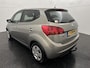 Kia Venga 1.6 CVVT 126pk ExecutiveLine I Trekhaak I Dealer onderhouden