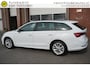 Skoda Octavia Combi 1.0 TSI BUSINESS EDITION ORIGINEEL NL DEALER ONDERHOUDEN ELECTR.TREKHAAK CAMERA VIRTUEEL COCKPIT ANDROID/APPLECARPLAY NAVI STOELVERWARMING ELECTR.KLEP 17INCH FULL LED ECC AIRCO CRUISECONTROL PDC V+A ENZ...