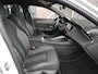 Peugeot 308 1.2 Hybrid 145 e-DCS6 GT | AGR stoelen | Stoel en stuurverwarming | Camera rondom | Adaptieve cruise control | Panoramadak | Afneembare trekhaak | Full led | 18 inch lichtmetalen velgen