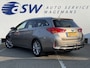 Toyota Auris Touring Sports 1.8 Hybrid Executive | Trekhaak | Pano | CarPlay | Camera | 17 inch