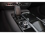 Volvo V60 T6 Plug-in hybrid AWD Business Edition Intellisafe Assist & Surround - 360º Camera - Harman/Kardon audio - Verwarmde voorstoelen & stuur - Parkeersensoren voor & achter - 18" LMV