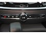 Volvo V60 T6 Plug-in hybrid AWD Business Edition Intellisafe Assist & Surround - 360º Camera - Harman/Kardon audio - Verwarmde voorstoelen & stuur - Parkeersensoren voor & achter - 18" LMV