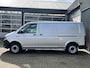 Volkswagen Transporter 2.0 TSI L2H1 Benzine Dubbele Schuifdeur Airco Cruise controle Bpm vrij Trekhaak Klep achter Euro 6 Benzine Ideaal voor ombouw naar Camper !!