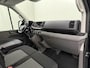 Volkswagen Crafter 2.0TDI 140PK L3H3 | Trekhaak 3000Kg | Navigatie | Camera | Airco | 3-Zits