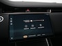 Land Rover Range Rover Evoque 1.5 P270e PHEV AWD Business Dynamic Edition | Elek. trekhaak | Cold Climate & Black Pack | Panoramisch schuifdak | 20'' wielen |